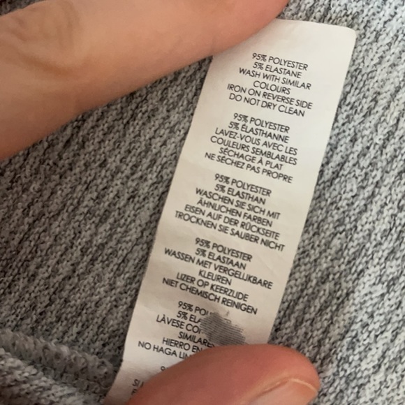 BOOHOO Open Back Turtleneck - Picture 3 of 3